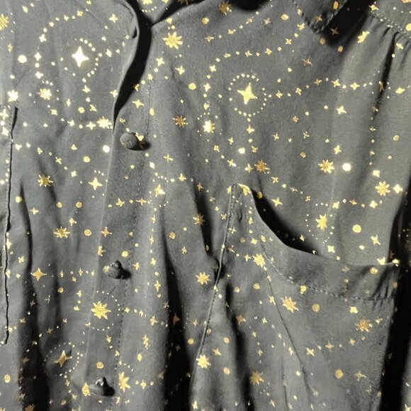 TORRID LONG SLEEVE STAR SIZE 4 - Picture 4 of 5